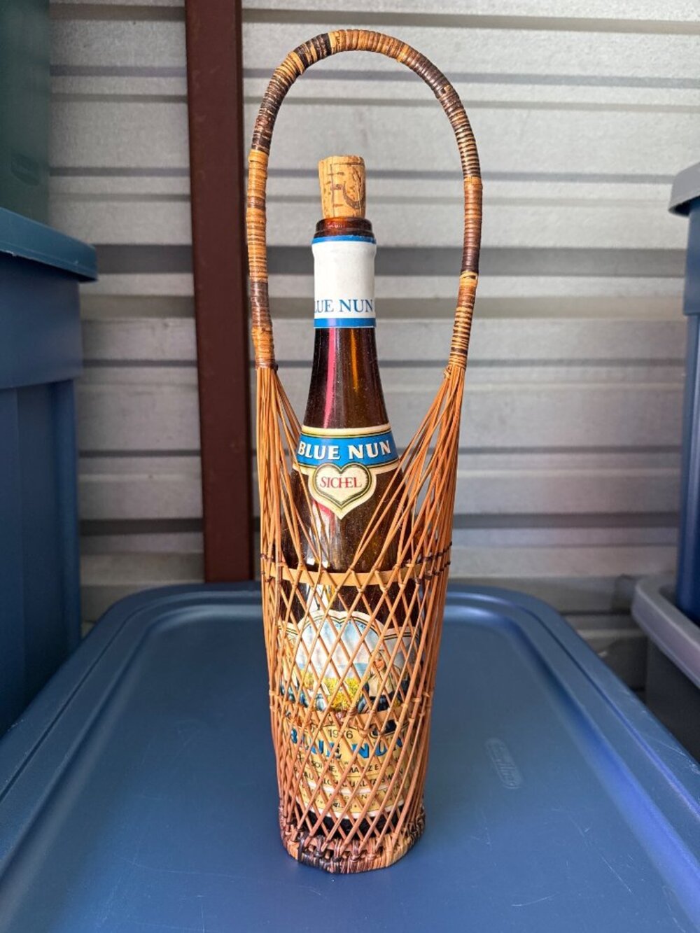 Japanese Tall Bamboo Ikebana Basket with Tinted Handle, Suruga Sensuji Style Wit